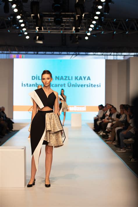 Moda Tasarımı (KKTC Uyruklu) Ege Üniversitesi (İzmir) Tercih.